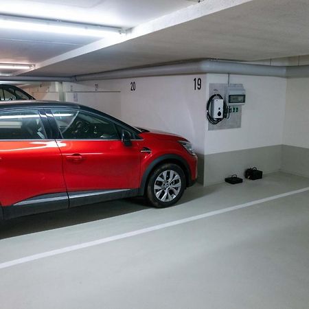 Pole Poppenspaeler Mit Ladestation Busum Luaran gambar
