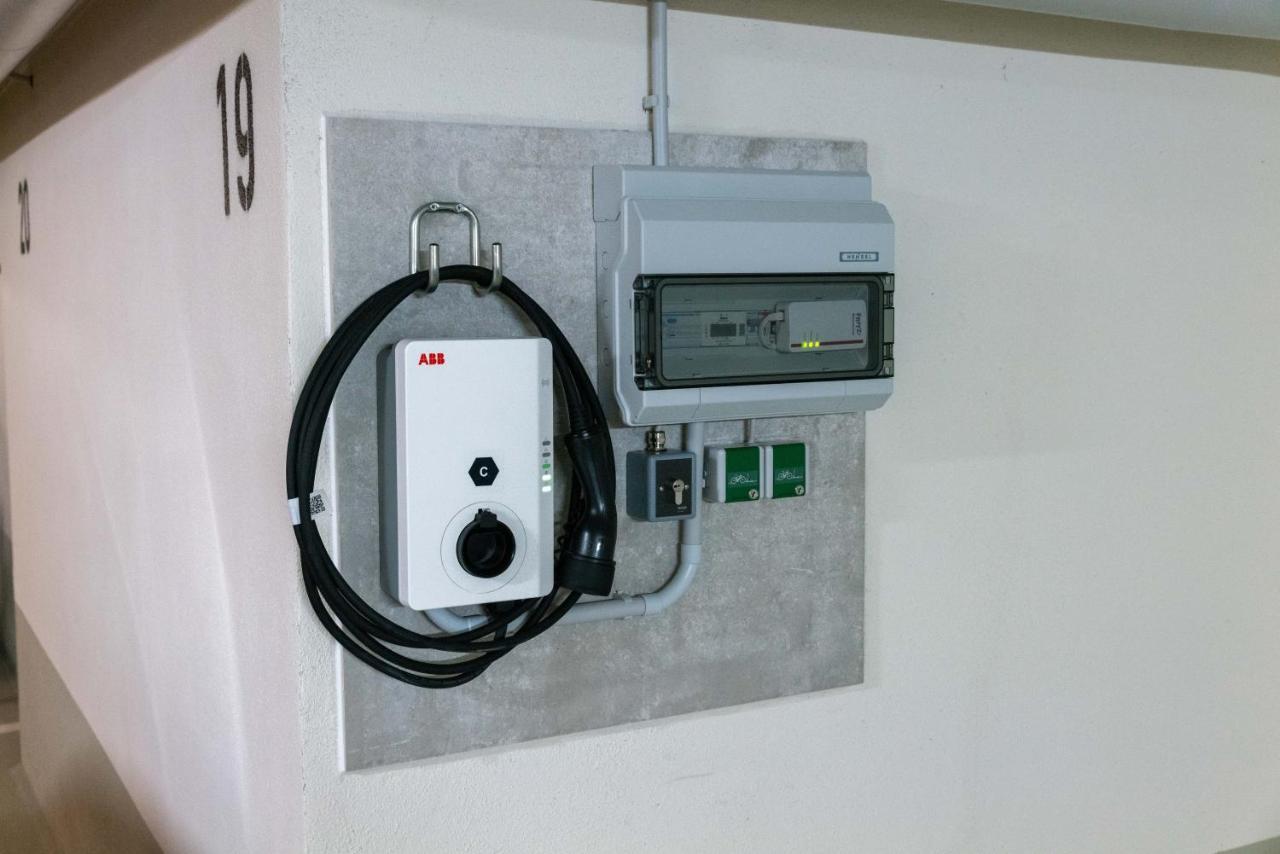 Pole Poppenspaeler Mit Ladestation Busum Luaran gambar