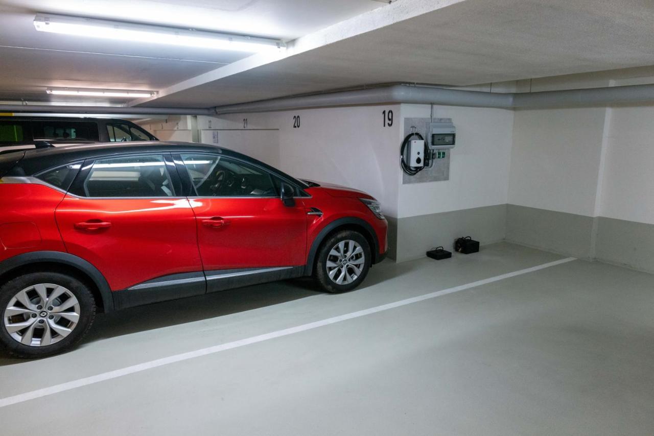 Pole Poppenspaeler Mit Ladestation Busum Luaran gambar